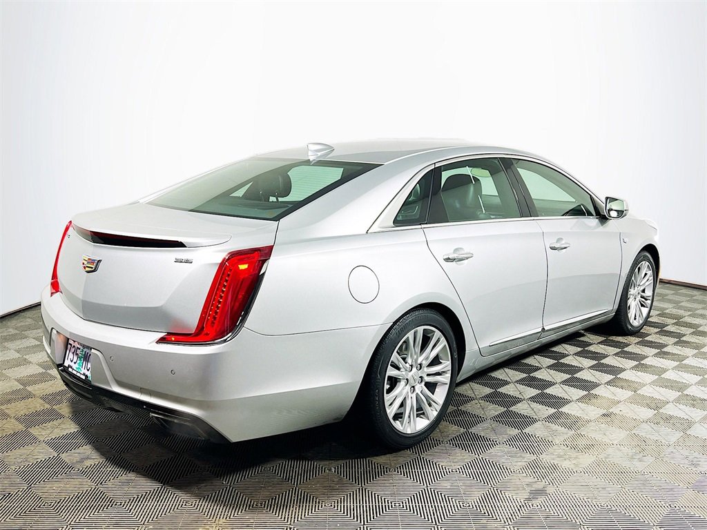 Used 2018 Cadillac XTS Luxury image 8