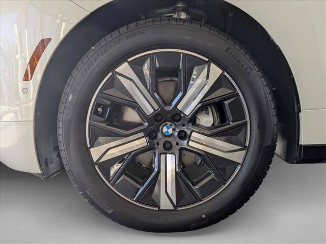 Used 2026 BMW iX xDrive45 AWD/4WD image 9
