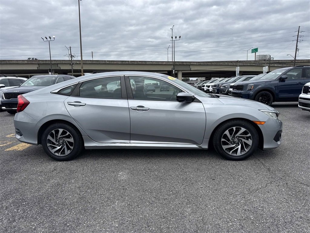 Used 2017 Honda Civic EX image 8