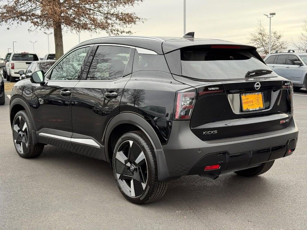 Used 2025 Nissan Kicks SR image 5