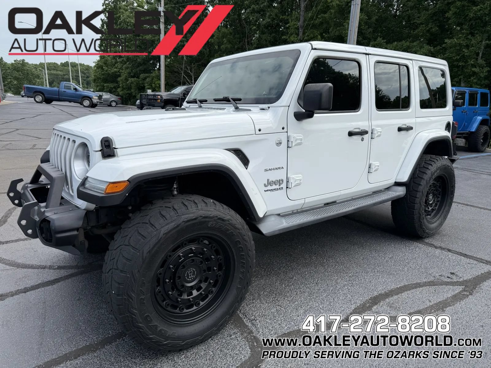 Used 2018 Jeep Wrangler Unlimited Sahara w/ LED Lighting Group AWD/4WD image 1
