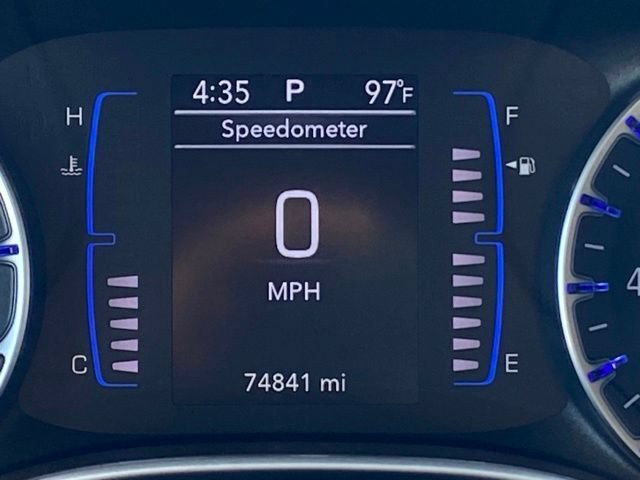 Used 2023 Chrysler Voyager LX FWD image 16