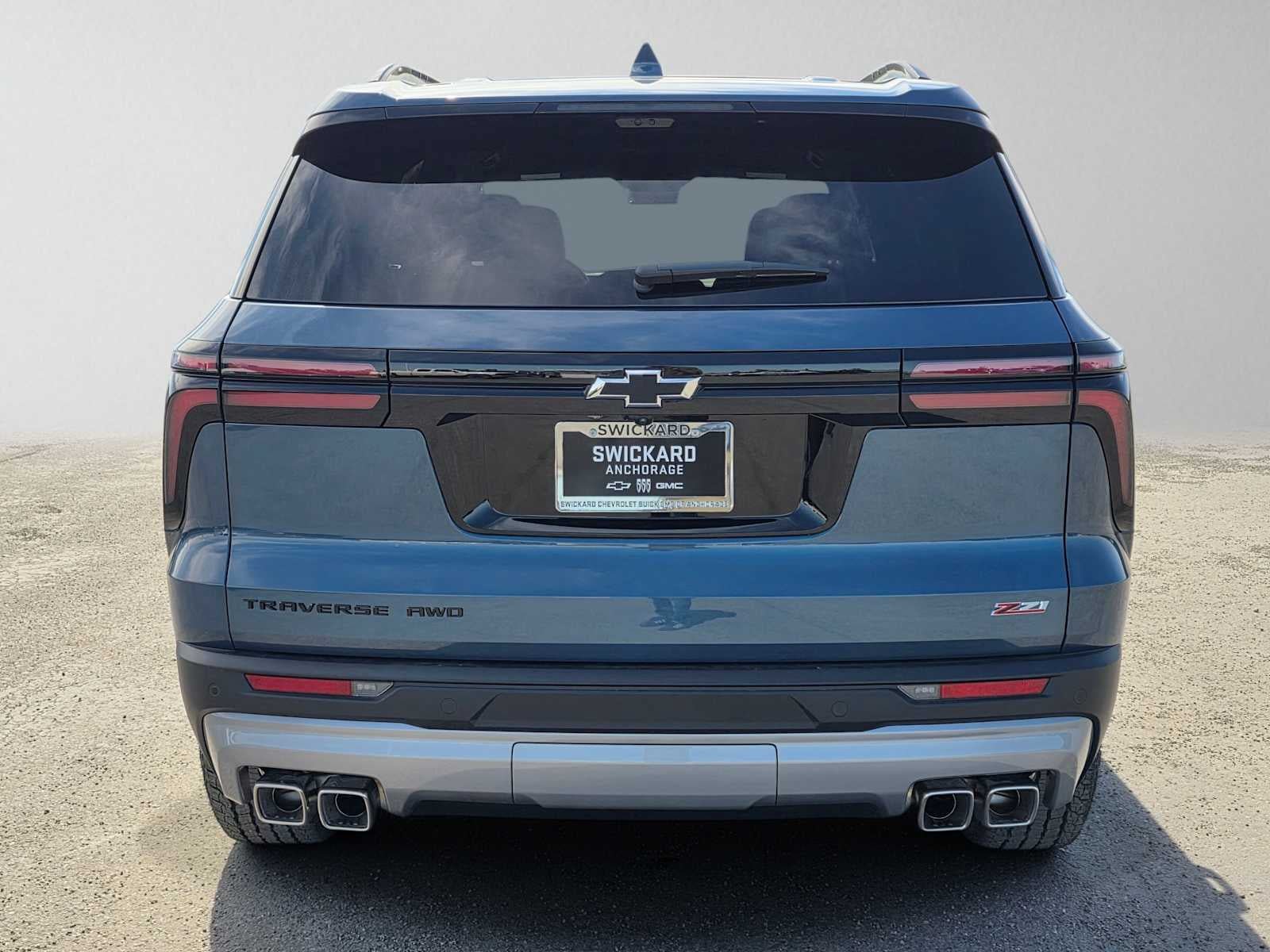 New 2026 Chevrolet Traverse Z71 w/ Enhanced Driving Package AWD/4WD image 4