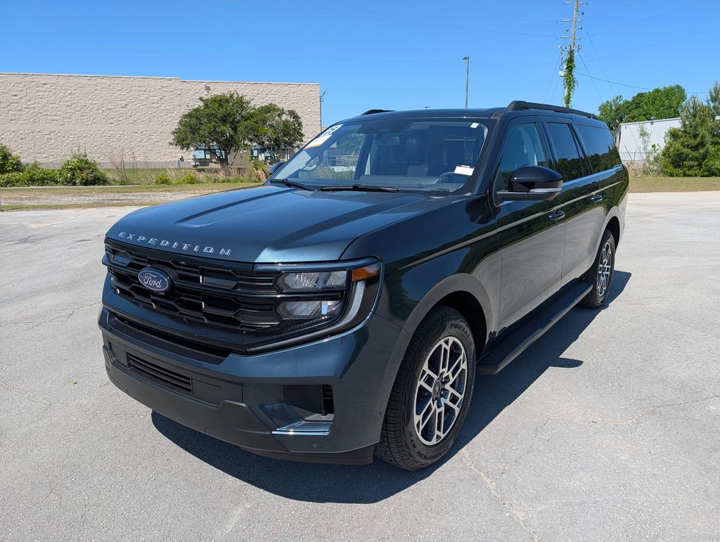 Certified 2025 Ford Expedition Max Active AWD/4WD image 5