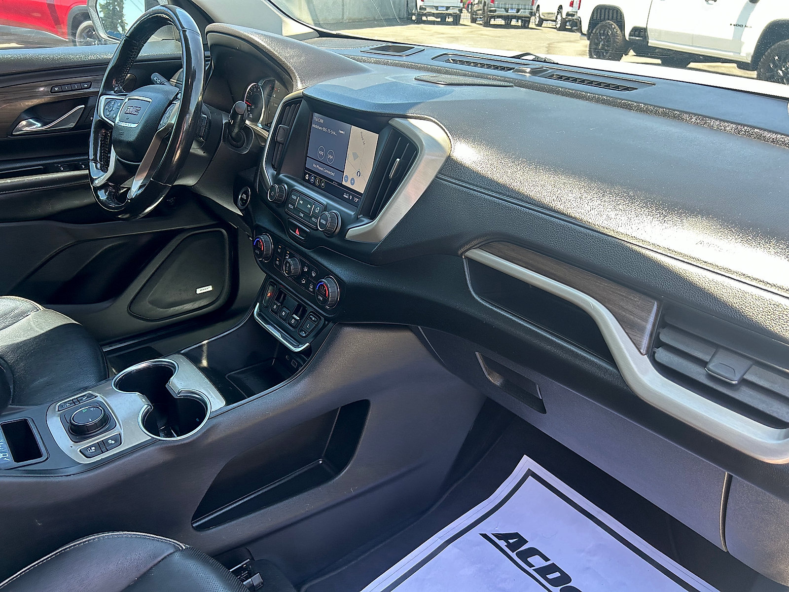 Used 2018 GMC Terrain Denali w/ Comfort Package FWD image 30