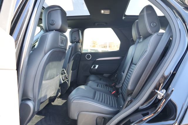 Used 2024 Land Rover Discovery Dynamic SE image 26