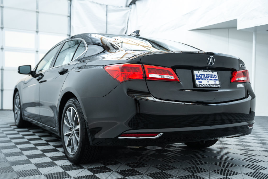 Used 2018 Acura TLX FWD image 7