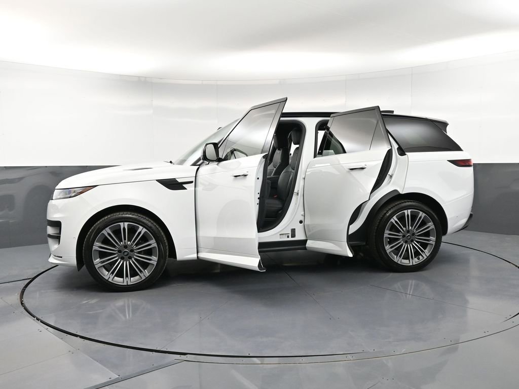 Used 2024 Land Rover Range Rover Sport Dynamic SE AWD/4WD image 36