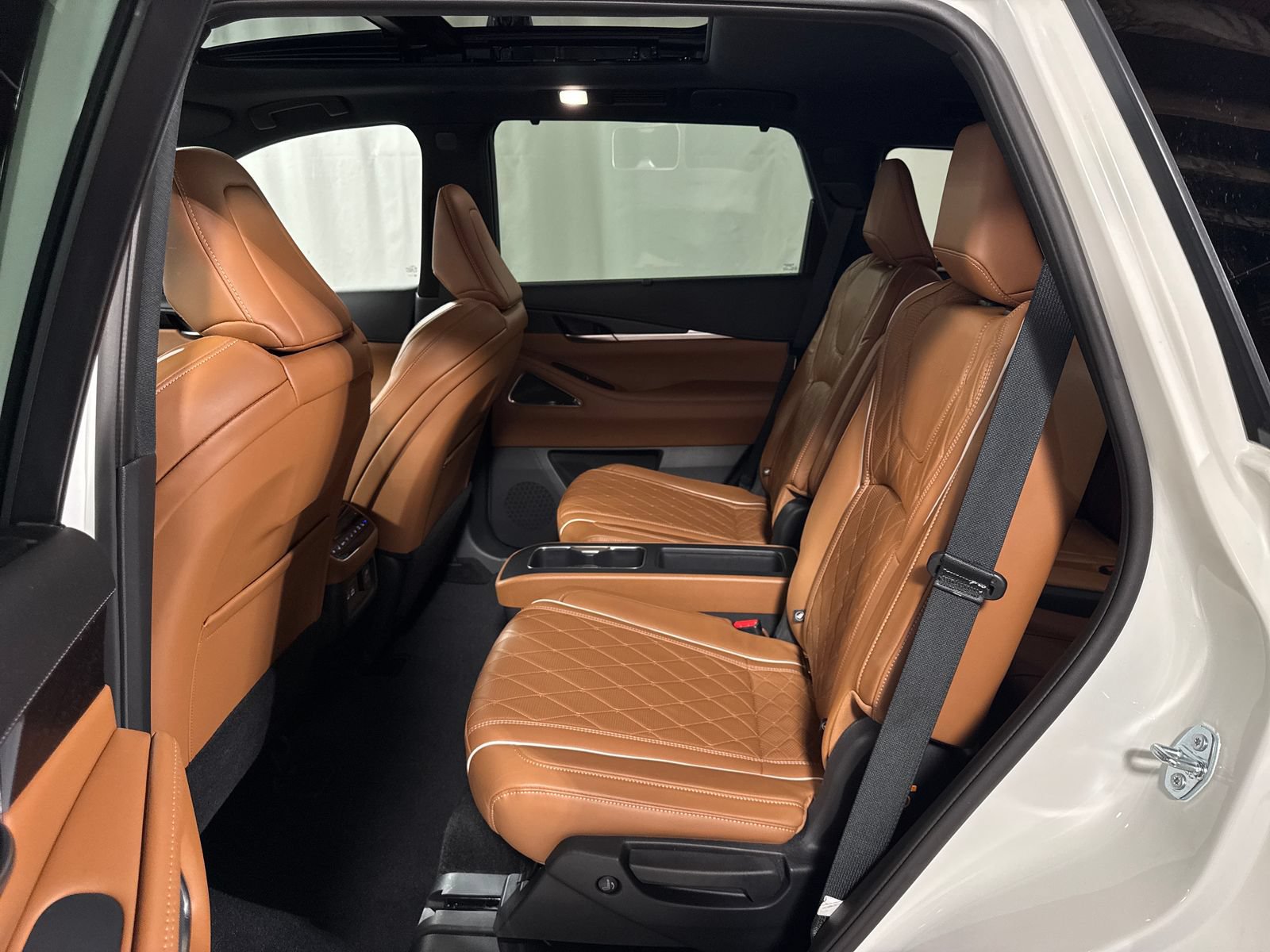 Certified 2025 INFINITI QX60 Autograph w/ Cargo Package AWD/4WD image 5