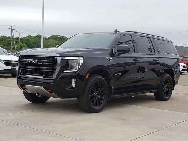 Used 2022 GMC Yukon XL AT4 AWD/4WD image 9