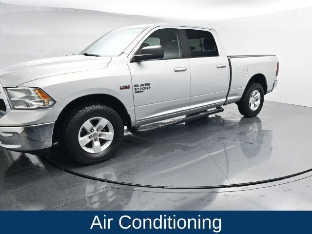 Used 2019 RAM 1500 Classic SLT AWD/4WD image 5