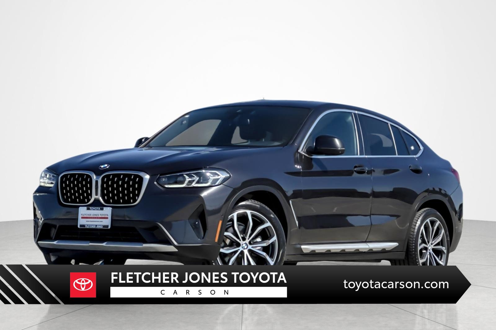 Used 2024 BMW X4 xDrive30i w/ Premium Package AWD/4WD image 1