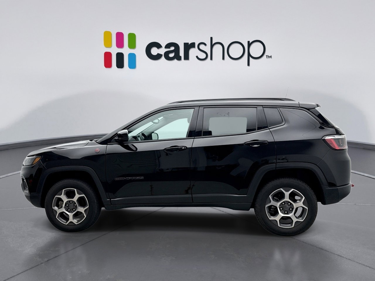 Used 2022 Jeep Compass Trailhawk AWD/4WD image 2