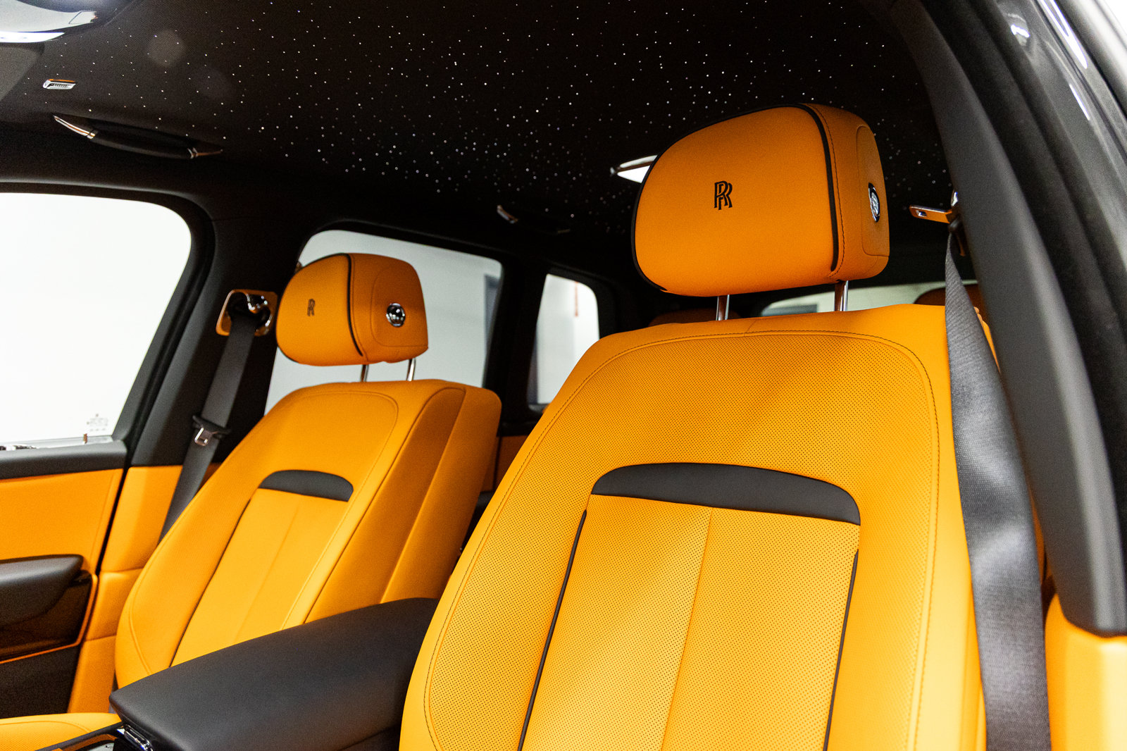 New 2027 Rolls-Royce Cullinan AWD/4WD image 32