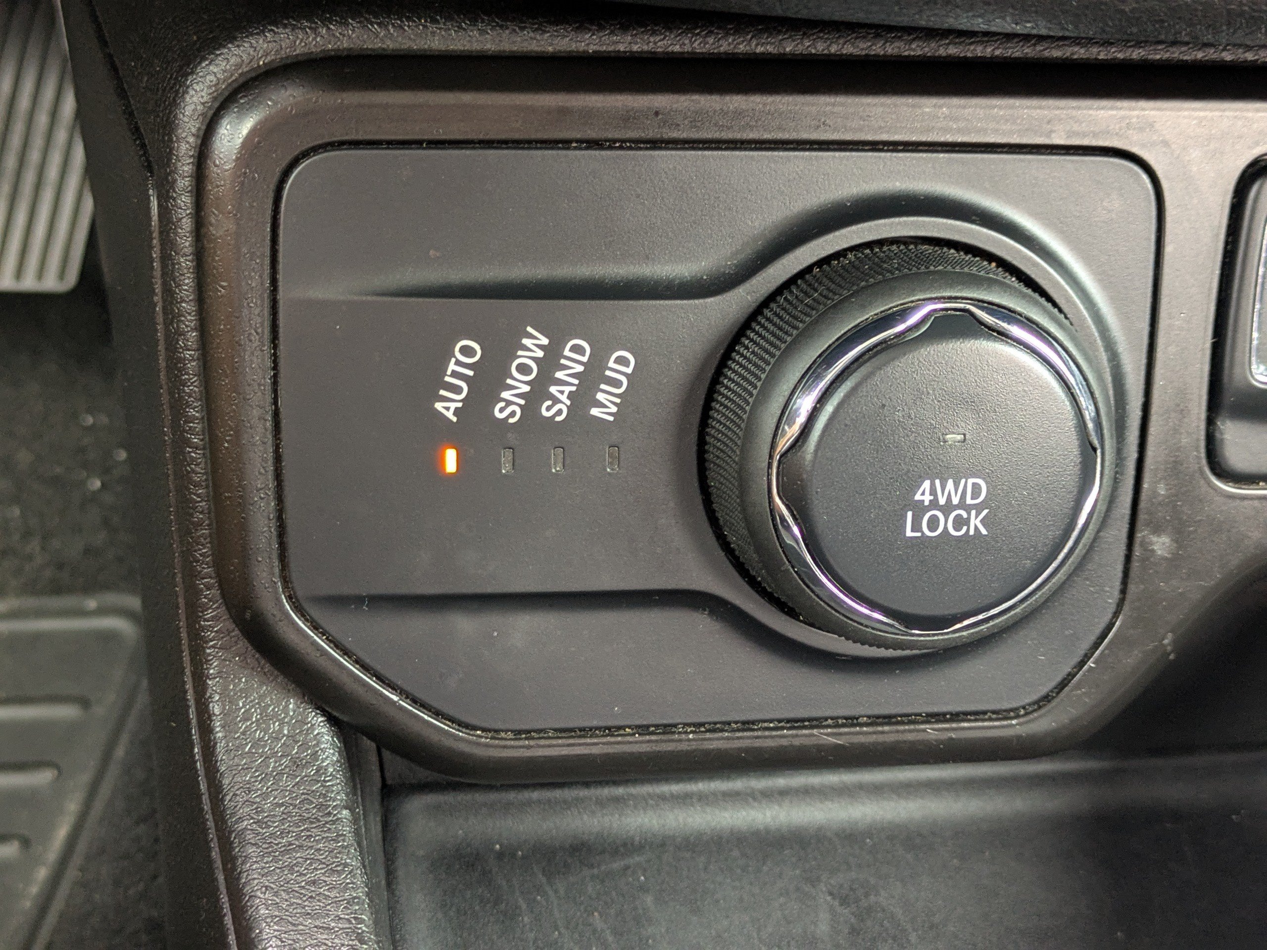 Used 2022 Jeep Renegade Latitude AWD/4WD image 31