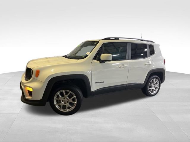 Used 2019 Jeep Renegade Latitude w/ Cold Weather Group image 3
