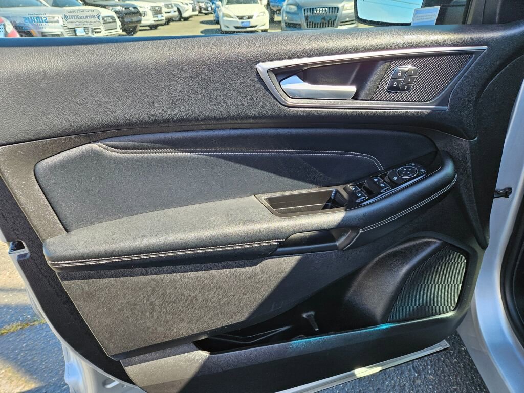 Used 2017 Ford Edge Titanium AWD/4WD image 17