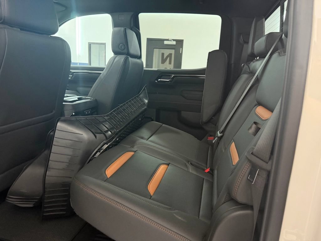 New 2026 GMC Sierra 1500 AT4 w/ AT4 Premium Package AWD/4WD image 31