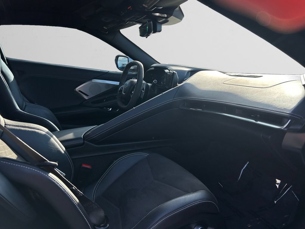 Used 2020 Chevrolet Corvette Stingray Preferred Cpe w/ 2LT Preferred Equipment Group RWD image 17