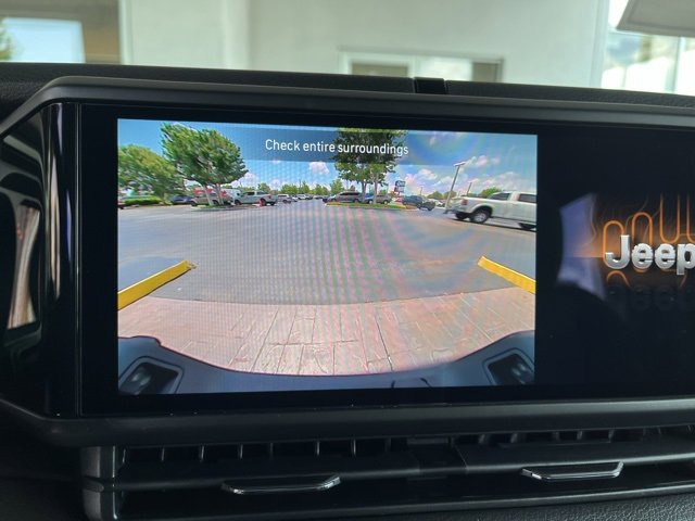 New 2025 Jeep Gladiator Sport image 18