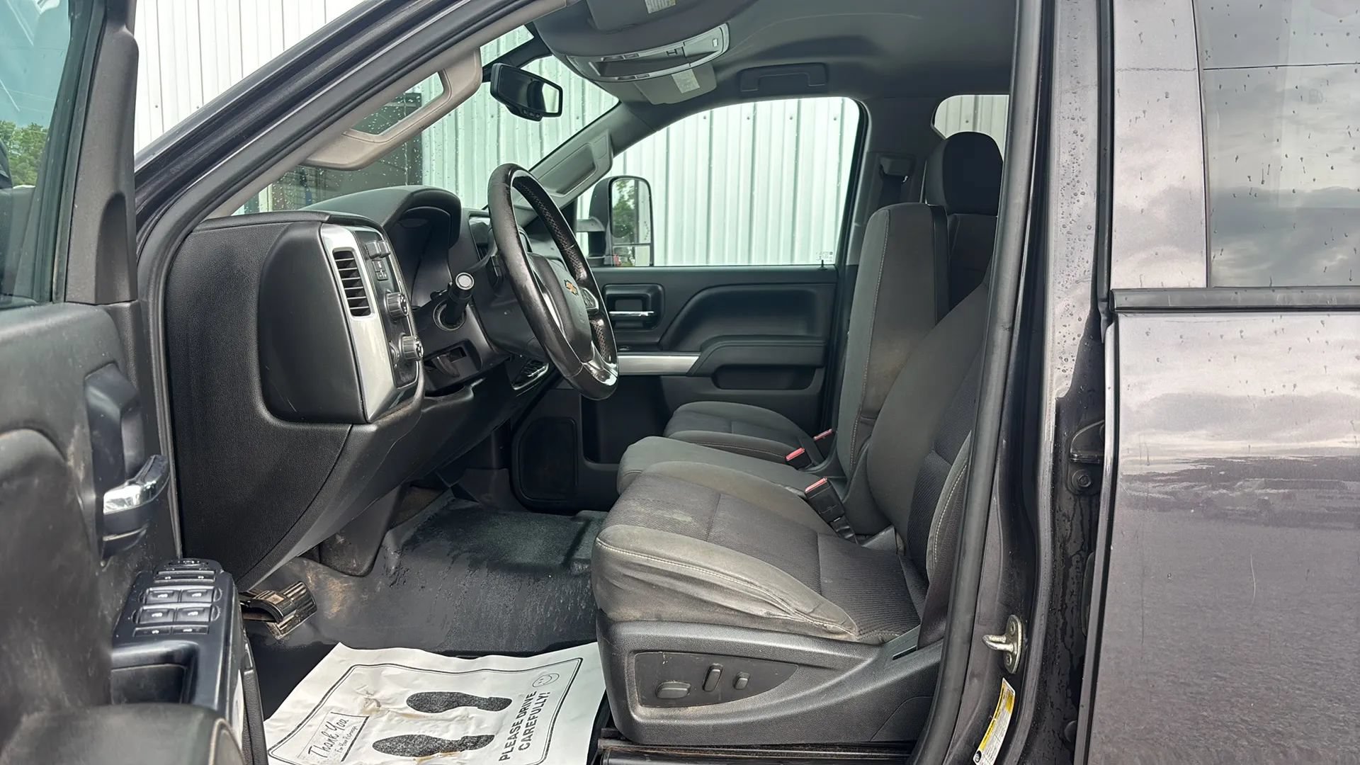 Used 2015 Chevrolet Silverado 2500 LT w/ LT Convenience Package AWD/4WD image 18