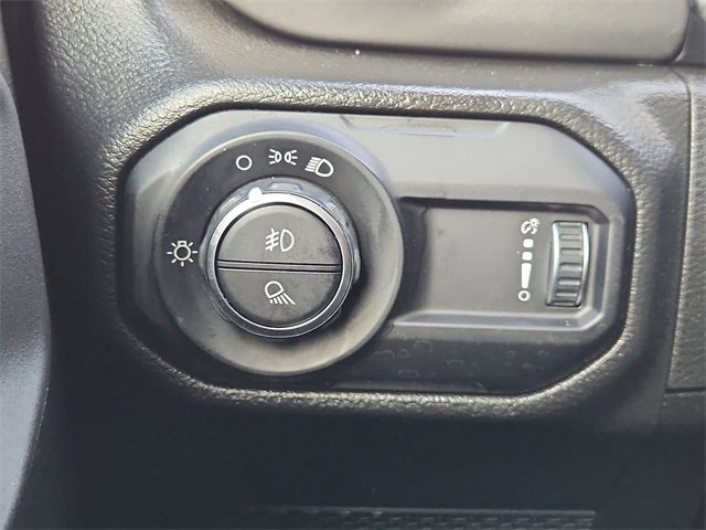 Used 2023 Jeep Gladiator Sport image 17