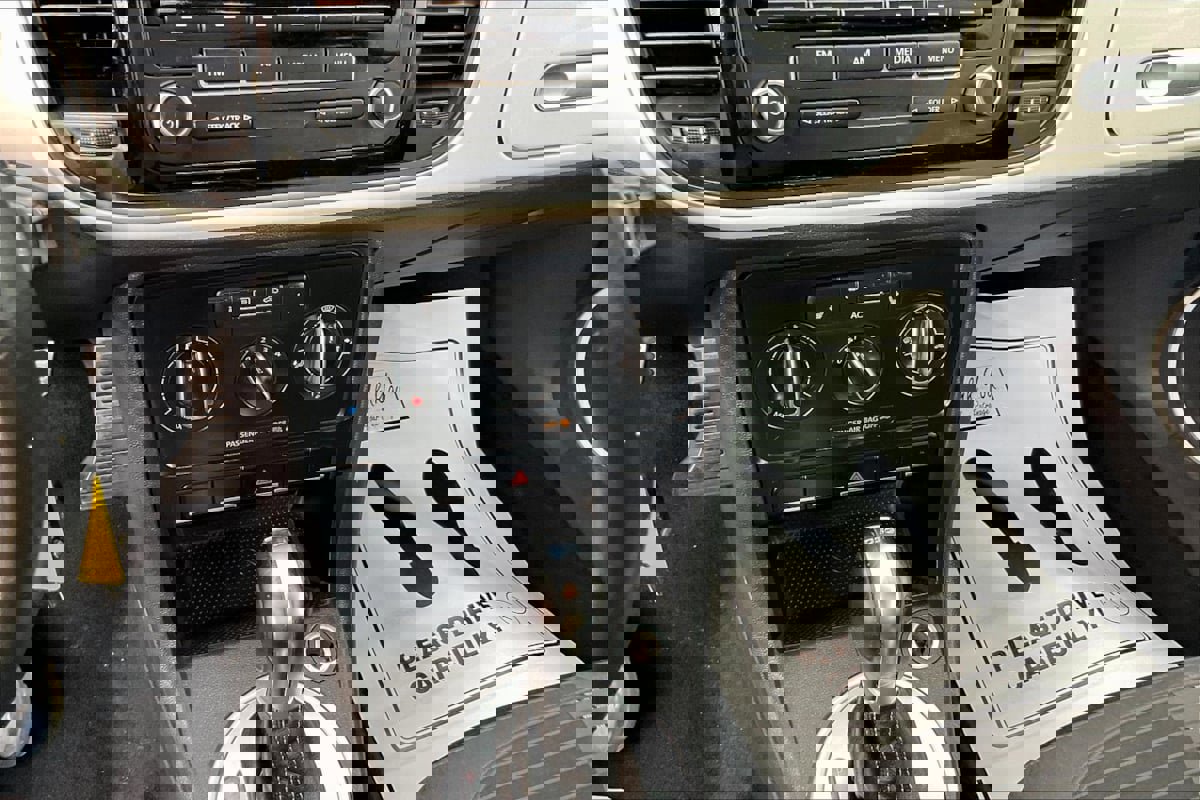 Used 2012 Volkswagen Beetle Turbo image 15