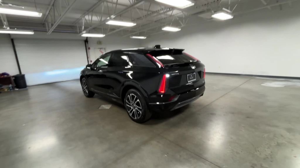 New 2026 Cadillac Optiq Sport 1 image 48