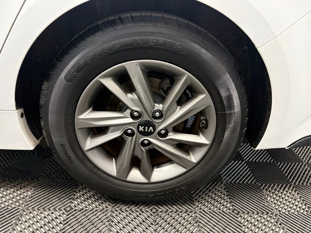 Used 2020 Kia Optima LX FWD image 17