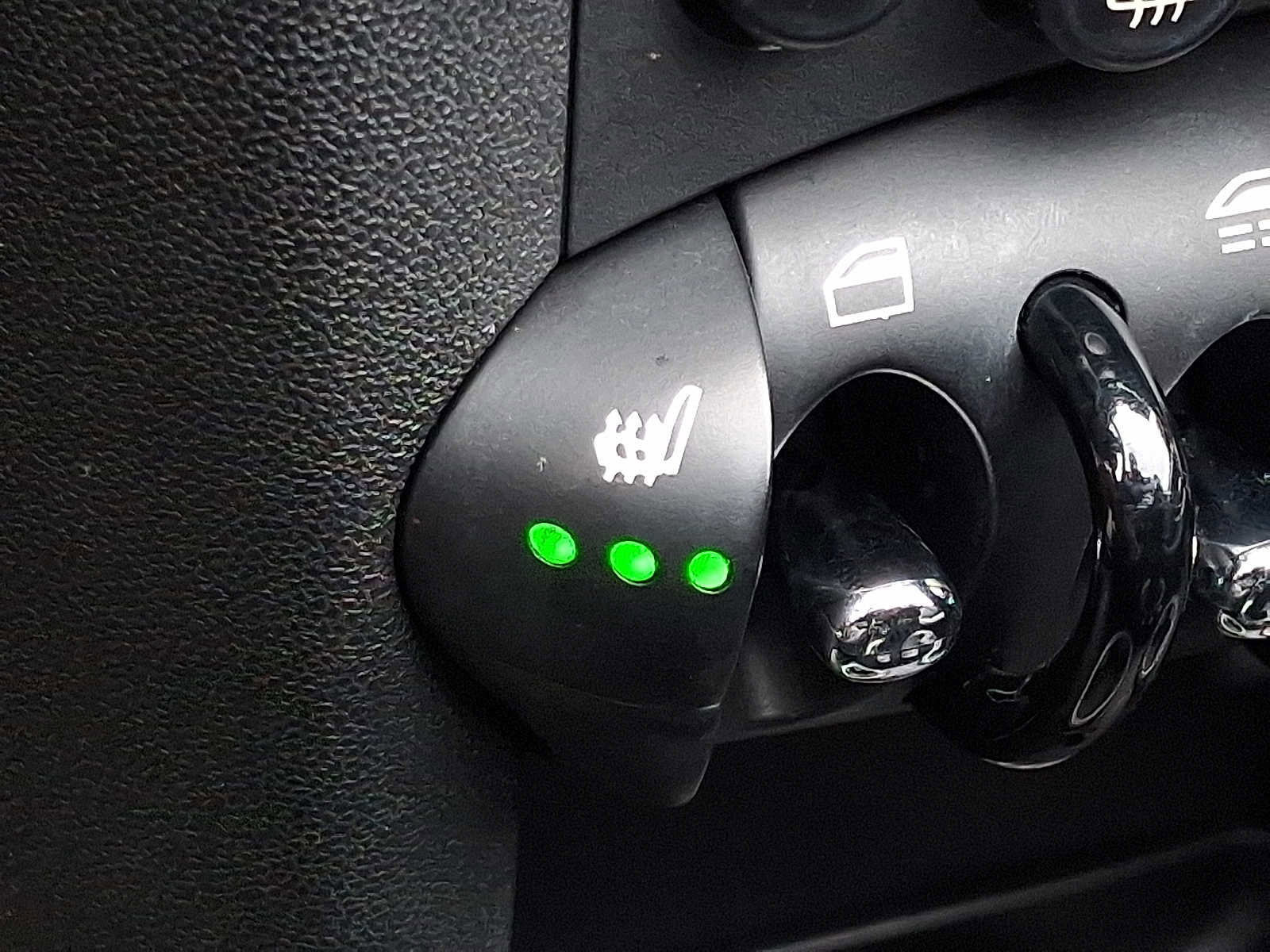 Used 2015 MINI Cooper S image 23