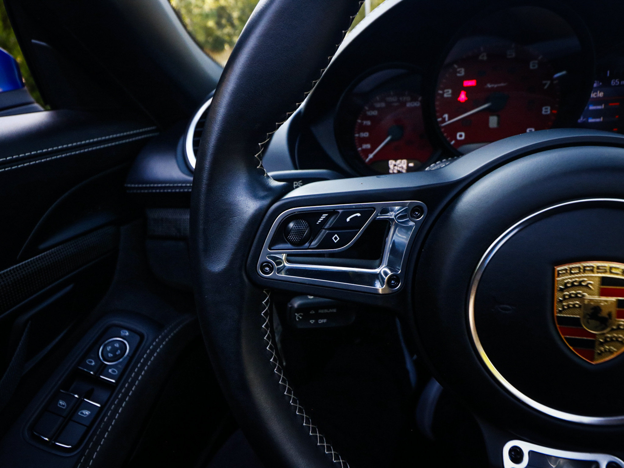 Used 2022 Porsche 718 Boxster Spyder RWD image 19