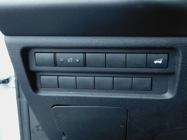 Used 2024 Mitsubishi Outlander SE image 37