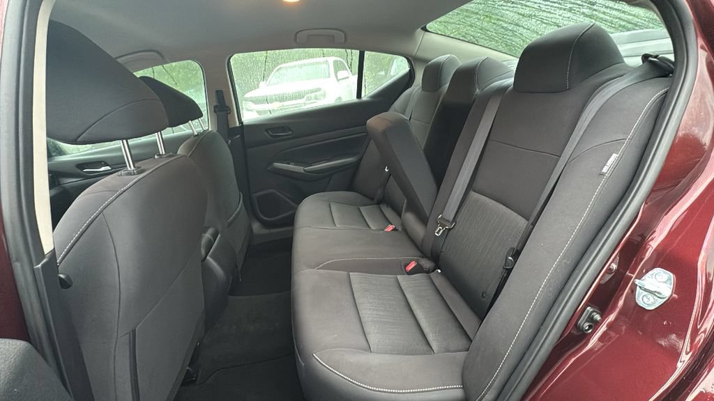 Used 2025 Nissan Altima 2.5 SV FWD image 23