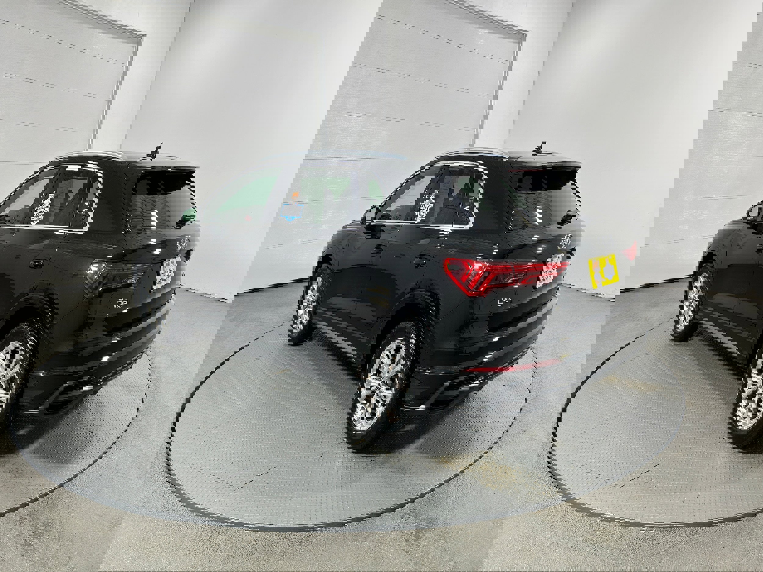 Used 2021 Audi Q3 2.0T Premium w/ Convenience Package image 19