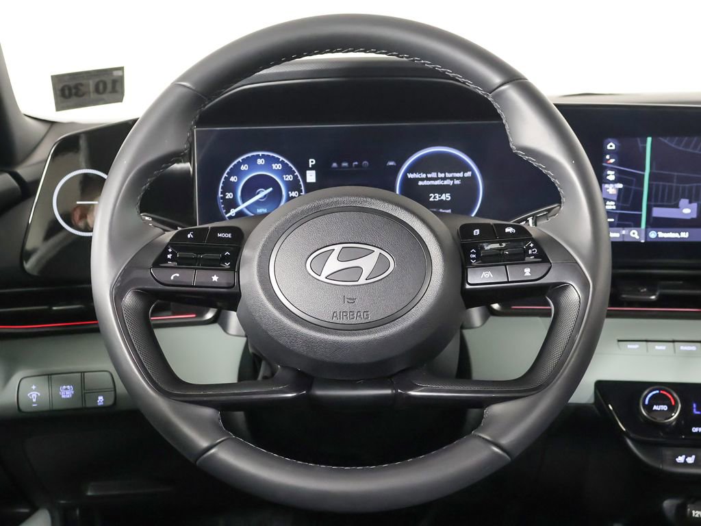 Certified 2025 Hyundai Elantra Limited image 37