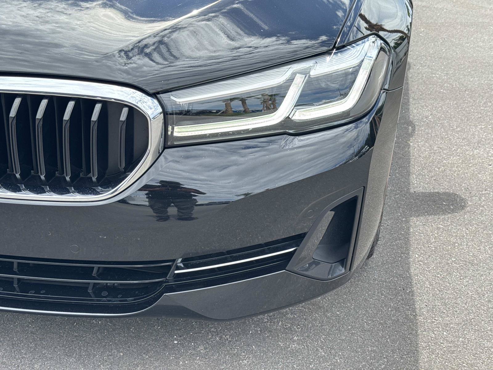 Used 2021 BMW 530i w/ Premium Package RWD image 9