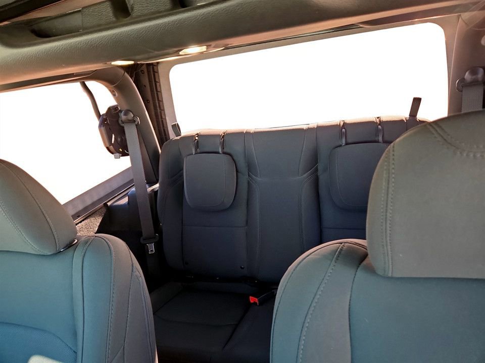 Used 2021 Jeep Wrangler Sport image 28