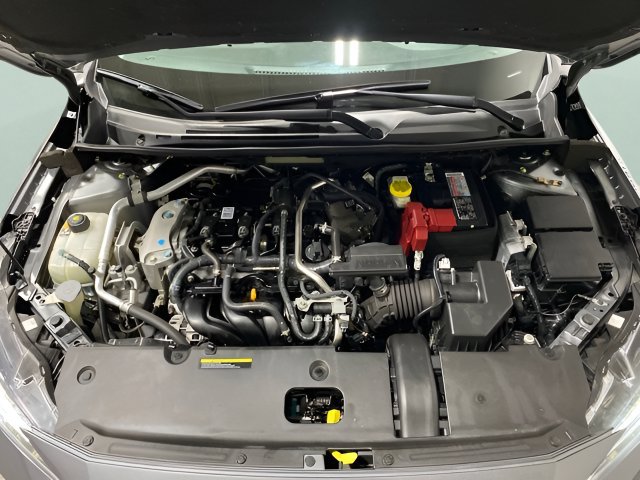 Certified 2022 Nissan Sentra SR w/ SR Premium Package FWD image 32