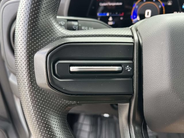 Used 2024 Chevrolet Colorado W/T RWD image 21
