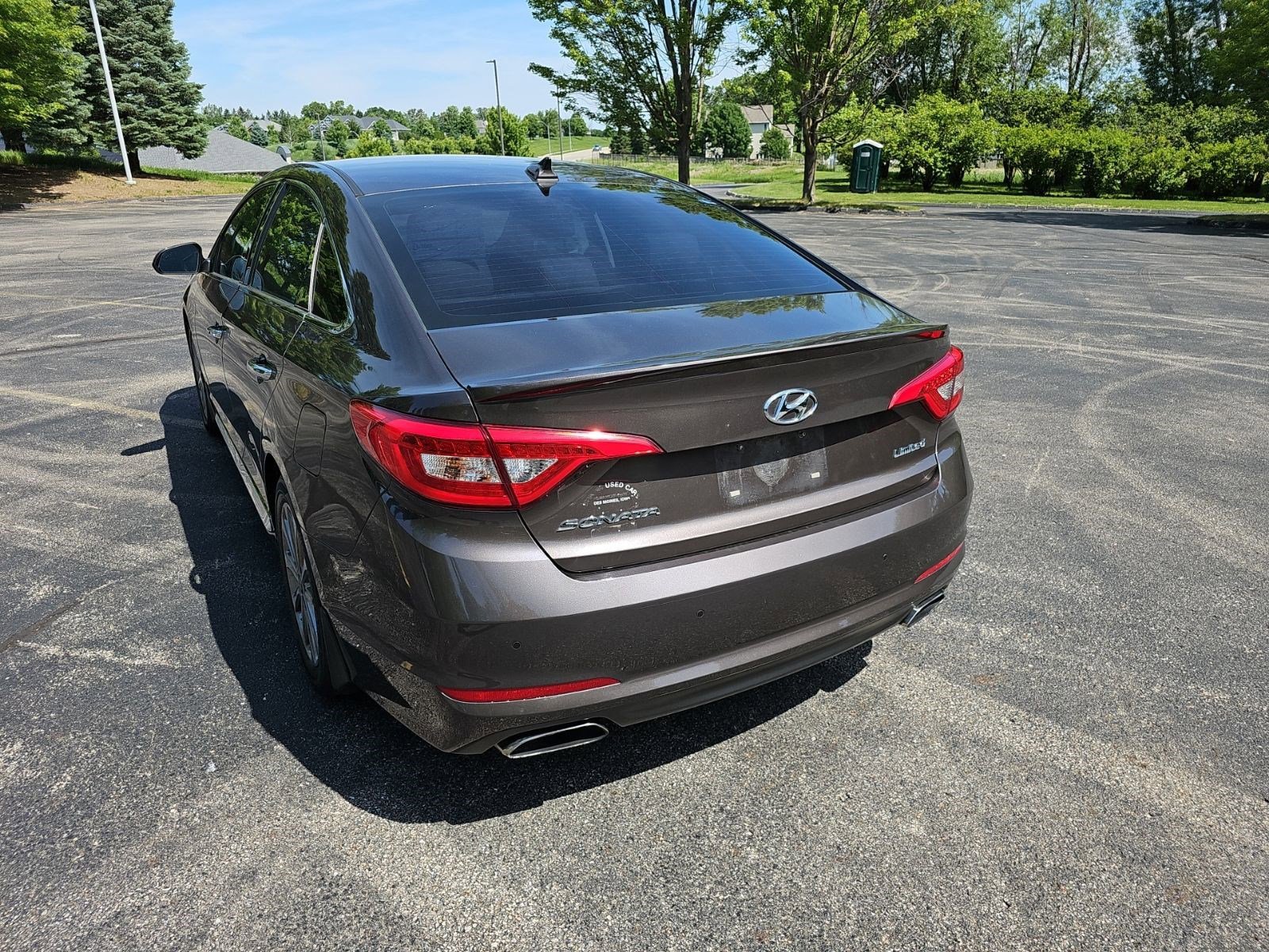 Used 2017 Hyundai Sonata Limited w/ Ultimate Package 04 FWD image 3