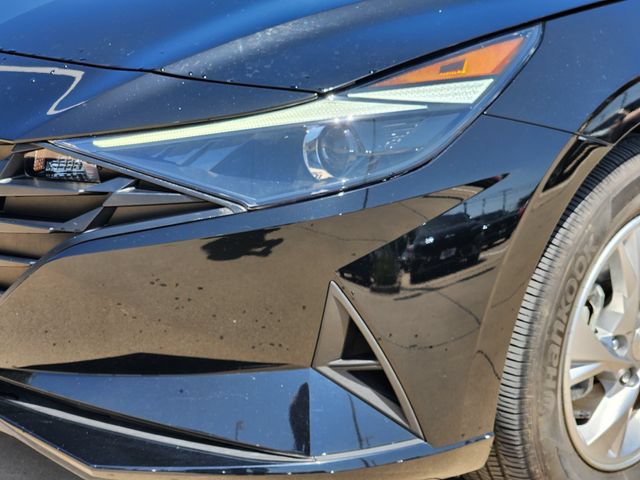 Certified 2023 Hyundai Elantra SE FWD image 5