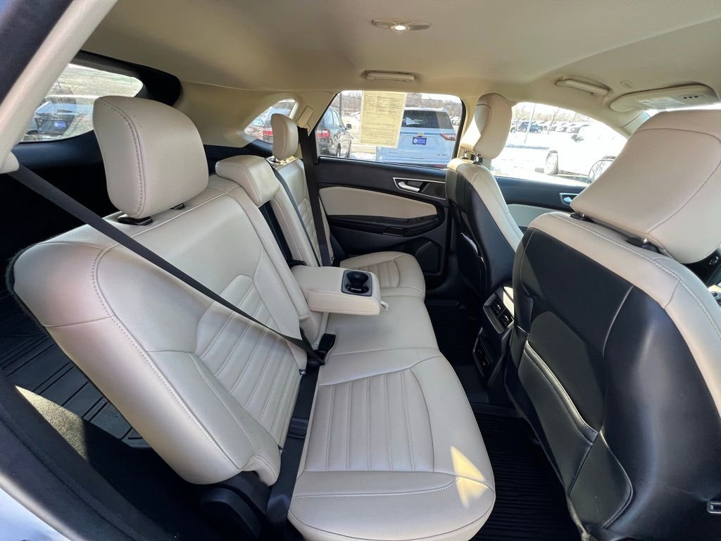 Used 2023 Ford Edge SEL w/ Convenience Package image 24