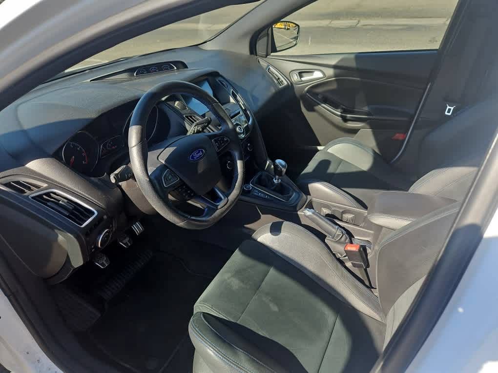 Used 2016 Ford Focus RS AWD/4WD image 14