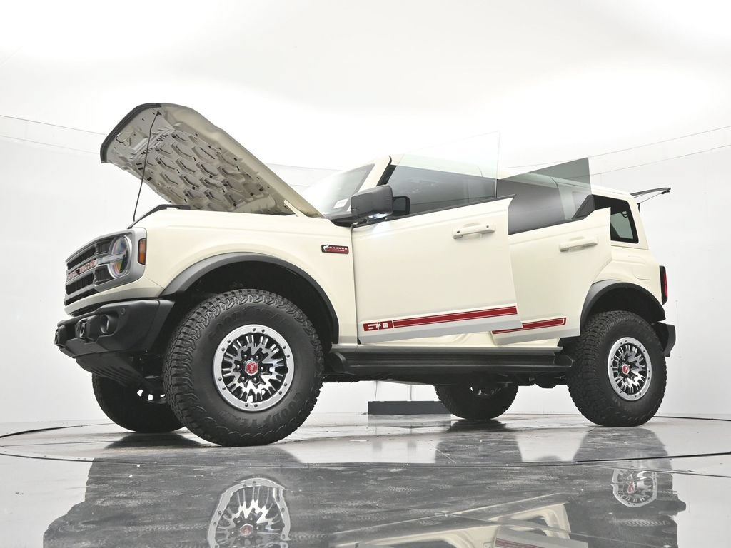 New 2026 Ford Bronco Outer Banks w/ Sasquatch Package AWD/4WD image 47