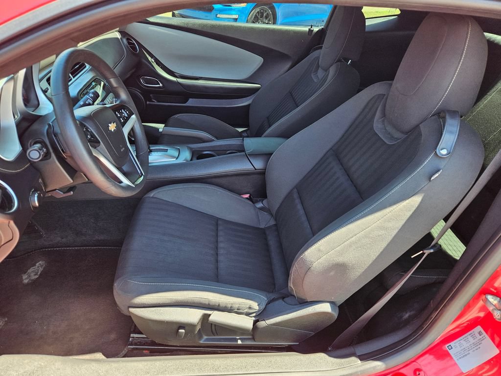 Used 2015 Chevrolet Camaro LS RWD image 10