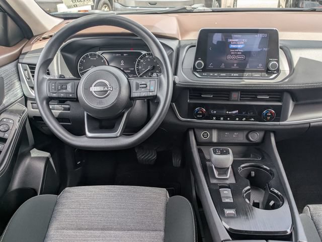 Used 2023 Nissan Rogue SV FWD image 31