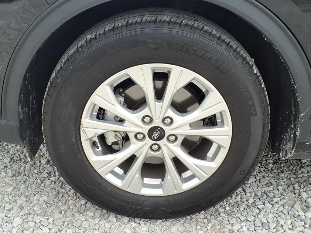 Used 2025 Ford Escape Active FWD image 18
