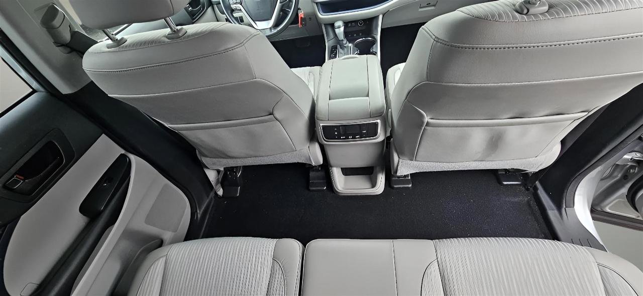 Used 2018 Toyota Highlander Plus image 21
