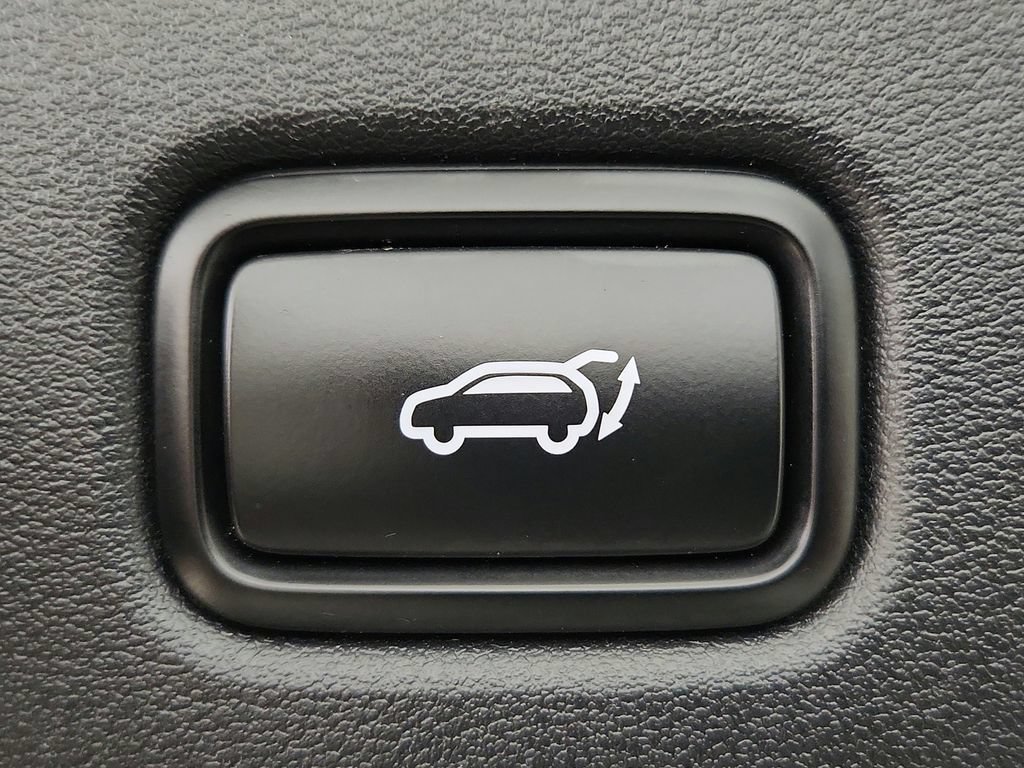 Used 2022 Kia EV6 GT-Line w/ GT-Line Suede Seat Package AWD/4WD image 34