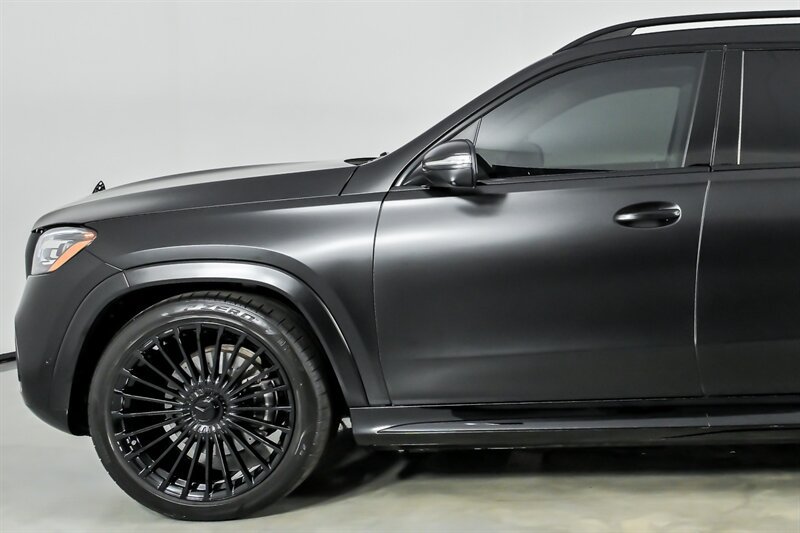 Used 2024 Mercedes-Benz Maybach GLS 600 4MATIC image 7